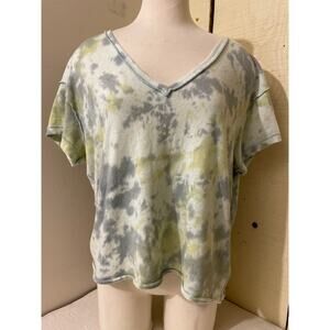 We The Free People Women's Size XS V-Neck‎ Short Sleeve Tie Dye Shirt